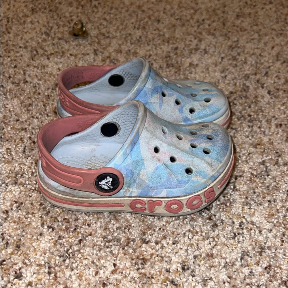Toddler crocs